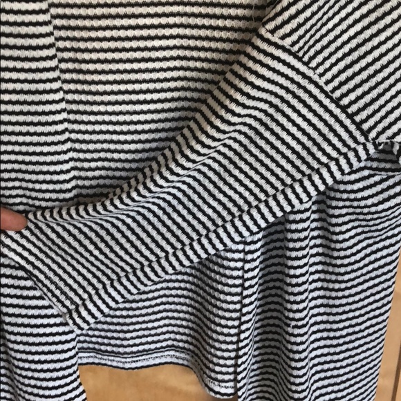 Cardigan - Picture 2 of 4